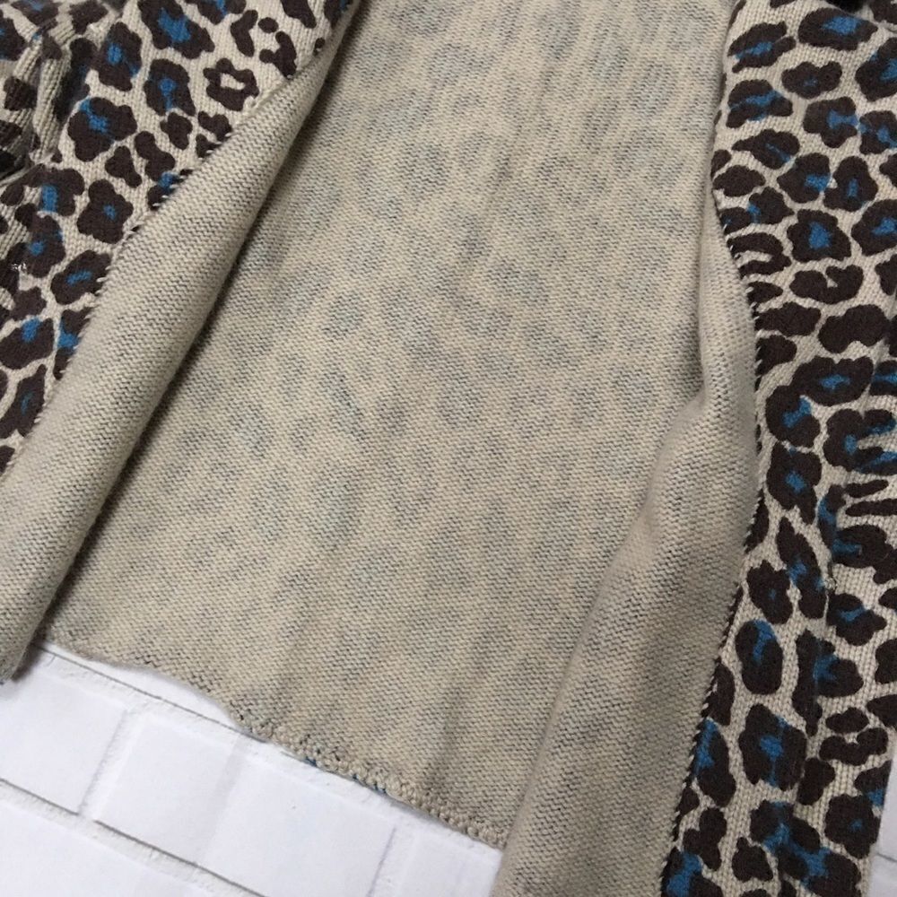 White + Warren Cashmere Leopard Print Cropped Cardigan Sweater | Size M - Picture 8 of 14